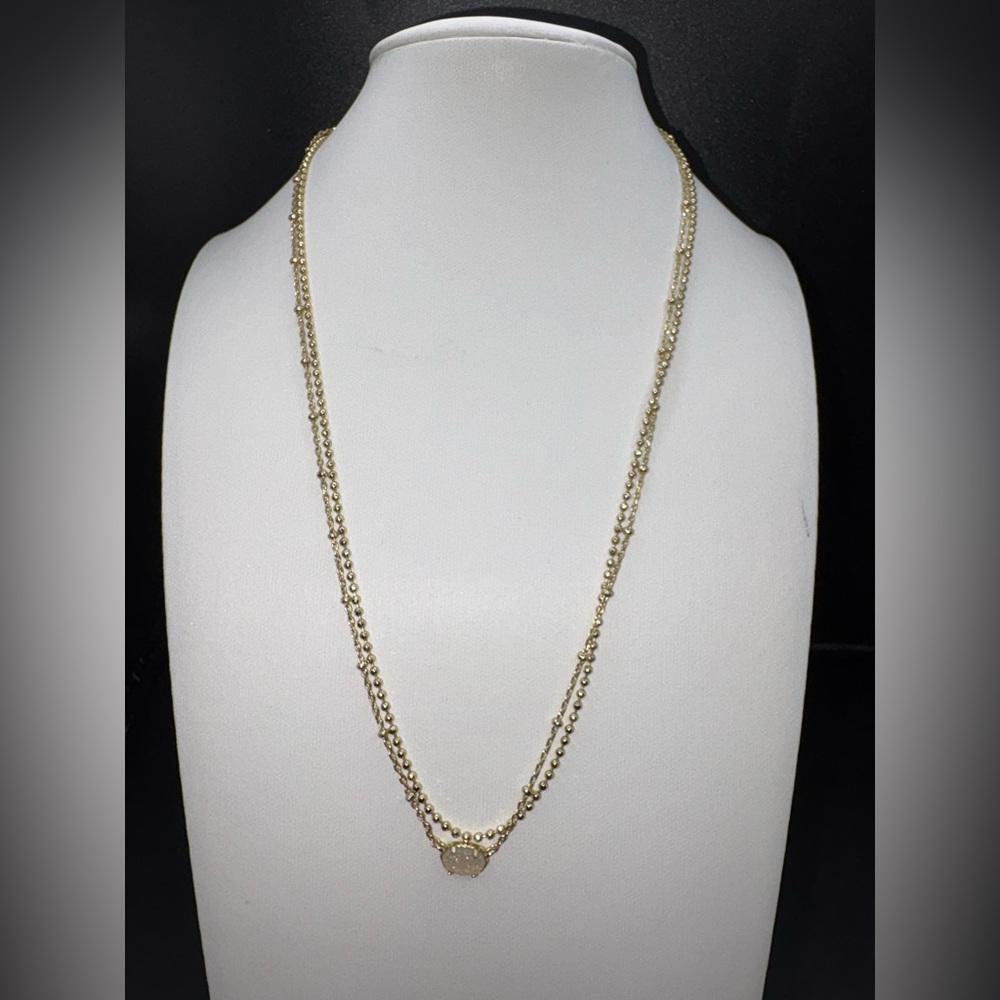 Kendra Scott Elegant Gold Layered Necklace never loved